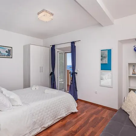 Apartament Bralovic *