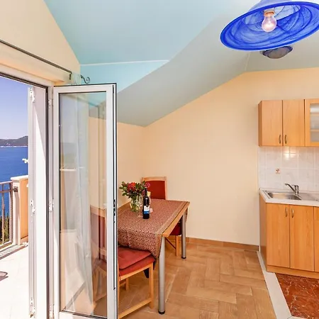 Bralovic Apartament *
